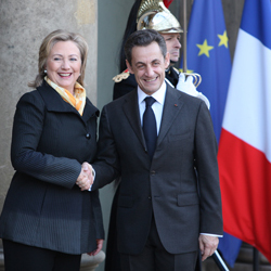 hillary_sarkozy_250x250.jpg